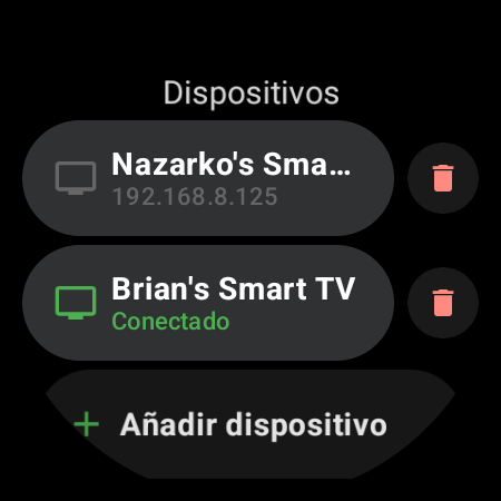 Lista de Dispositivos de TV Remote en un reloj Wear OS con dos Android TV emparejados: uno conectado en verde y otro guardado por su IP, junto a la fila Añadir dispositivo